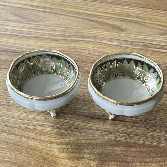 Vintage Nippon Japan Hand Painted Two Footed Small Bowls. lot of 2 - Picture 7 of 16